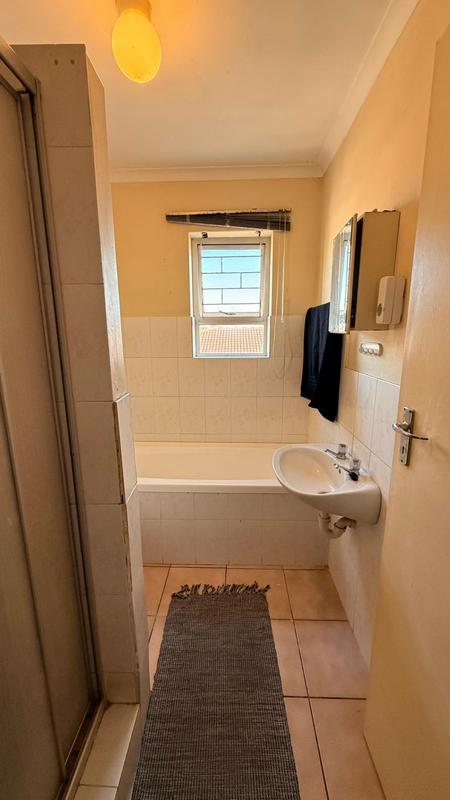 2 Bedroom Property for Sale in Goodwood Park Western Cape